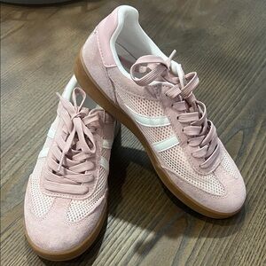 Stylish Women's Pink and White Sneakers